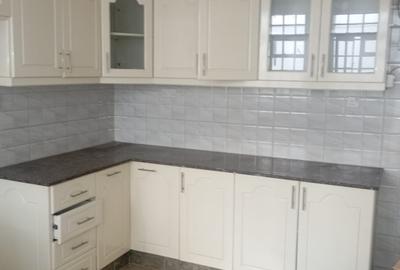 5 Bed Villa with En Suite in Westlands Area - 4