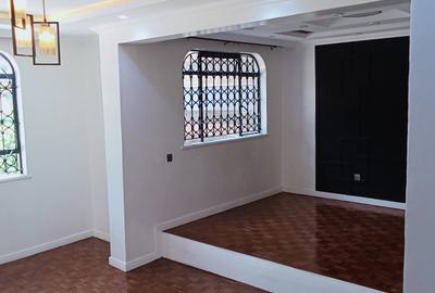 4 Bed Townhouse with En Suite in Lavington