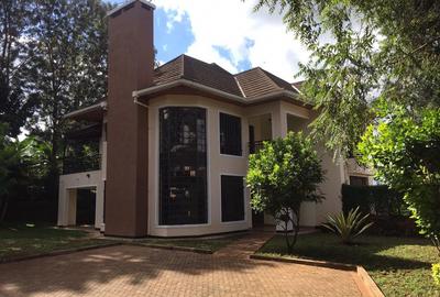 4 Bed House with En Suite in Kiambu Road