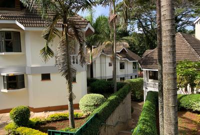 4 Bed Townhouse with En Suite at Eldama Ravine Rd - 2