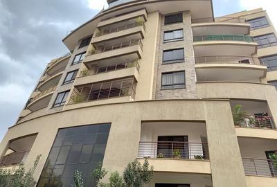 3 Bed Apartment with En Suite in Parklands