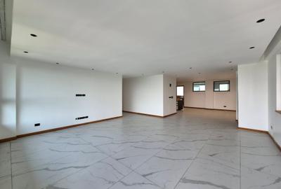 4 Bed Apartment with En Suite at Peponi Rd - 4