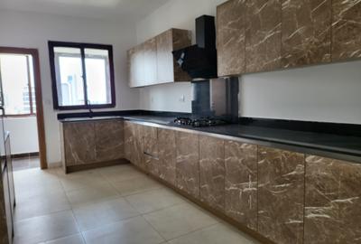 3 Bed Apartment with En Suite in Rhapta Road - 2