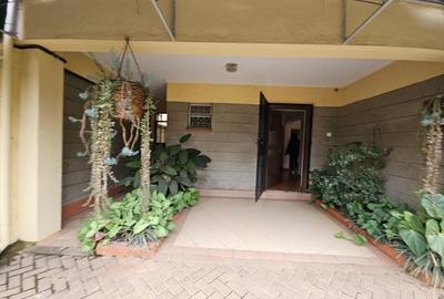 5 Bed Townhouse with En Suite in Lavington