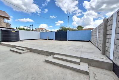 3 Bed Townhouse with En Suite in Mlolongo