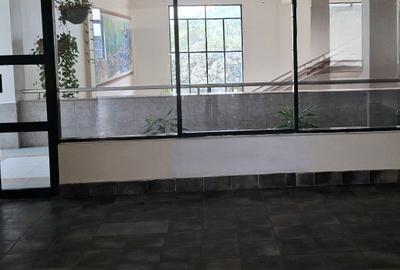 1,321 ft² Office at Sixth Parklands Avenue - 2