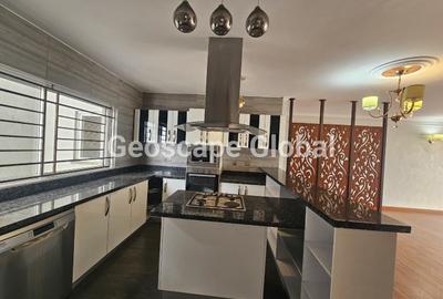 3 Bed Apartment with En Suite in Kileleshwa - 4