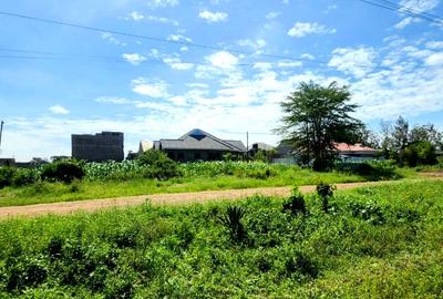 3,200 ft² Land in Mlolongo