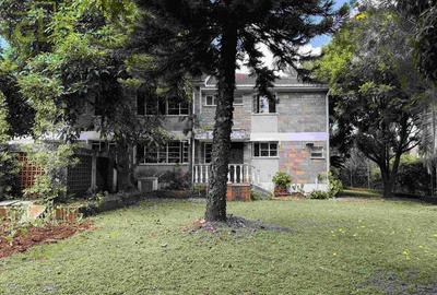 5 Bed Townhouse with En Suite in Gigiri