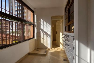 4 Bed Apartment with En Suite in Lavington - 3