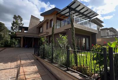 4 Bed Villa with En Suite in Runda