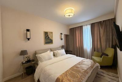 Furnished 1 Bed Apartment with En Suite at Riverside Drive - 4