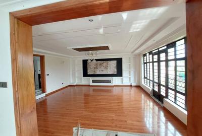 6 Bed House with En Suite at Ruiru - 2