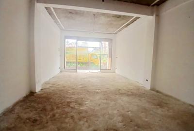 601 ft² Shop with Backup Generator in Parklands - 2