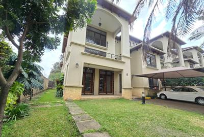 5 Bed Townhouse with En Suite in Lavington