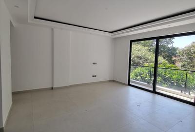 2 Bed Apartment with En Suite in Brookside