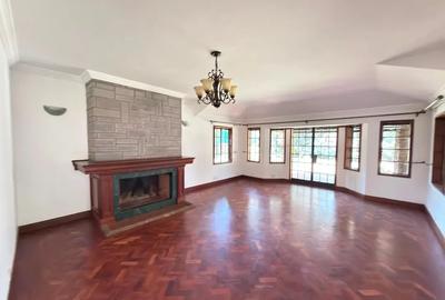 5 Bed Townhouse with En Suite in Runda - 3
