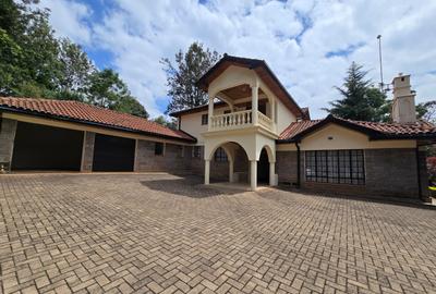5 Bed Townhouse with En Suite in Runda
