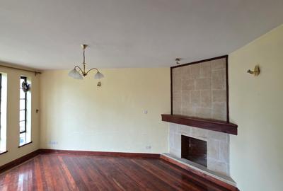 5 Bed Townhouse with En Suite at Lavington Green - 4