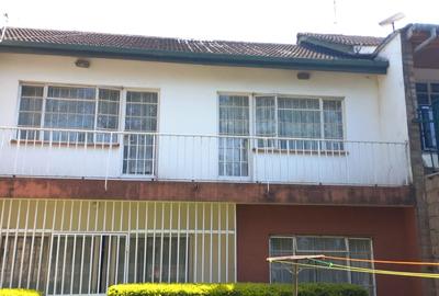4 Bed Townhouse with En Suite at Siaya Road - 4