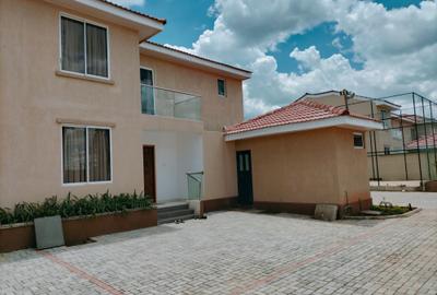 4 Bed Townhouse with En Suite in Ongata Rongai - 2