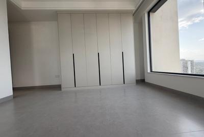 3 Bed Apartment with En Suite in Westlands Area - 3
