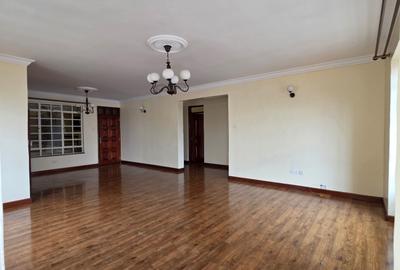 3 Bed Apartment with En Suite in Lavington