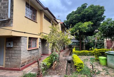 5 Bed Townhouse with En Suite at Langata - 2