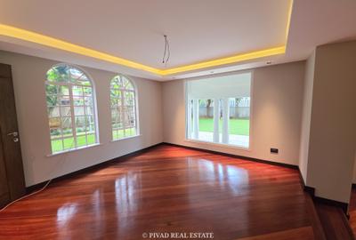 5 Bed House with Staff Quarters in Runda