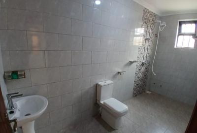 4 Bed House with En Suite in Ruiru - 3