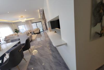 Serviced 4 Bed Apartment with En Suite at 6Th Avenue - 3