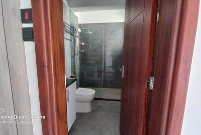 4 Bed Apartment with En Suite at General Mathenge