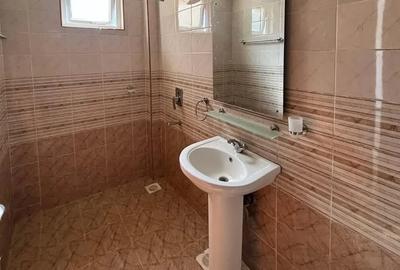 3 Bed Apartment with En Suite in Kilimani