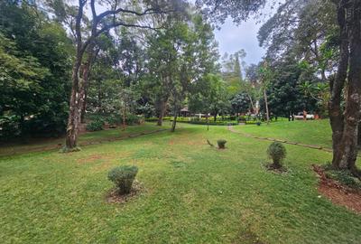 4 Bed Apartment with En Suite in Riverside - 4