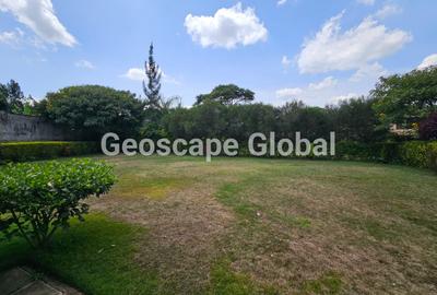 4 Bed House with En Suite in Garden Estate