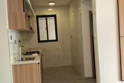 3 Bed Apartment with En Suite in Riverside - 4