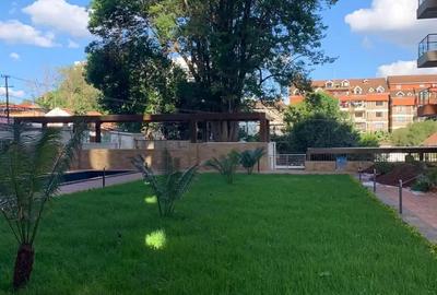 3 Bed Apartment with En Suite in Lavington - 4