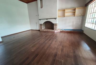 4 Bed House with En Suite in Loresho - 2