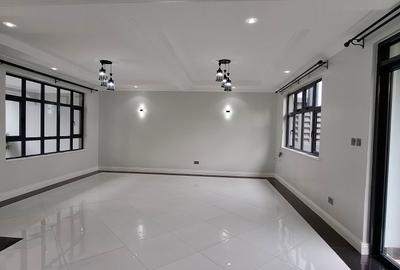 4 Bed House with En Suite in Muthaiga