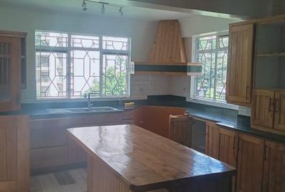 4 Bed Apartment with En Suite at Westland