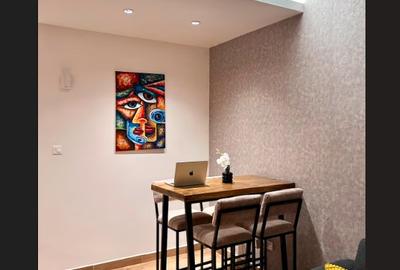 1 Bed Apartment with Swimming Pool in Kilimani - 3