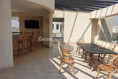 4 Bed Apartment with En Suite in Westlands Area