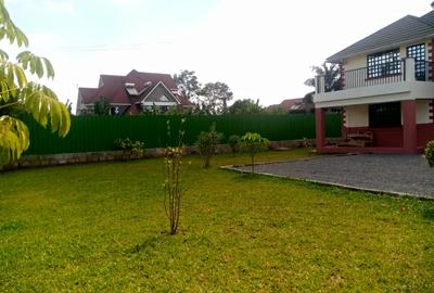 6 Bed House with En Suite in Garden Estate