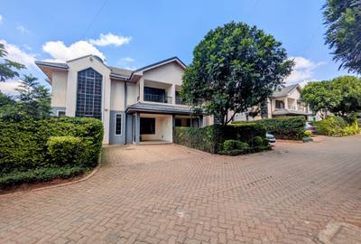 4 Bed Townhouse with En Suite at Kirawa Road