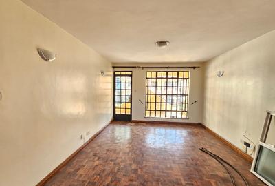 5 Bed House with En Suite in Lavington