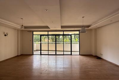 3 Bed Apartment with En Suite in Rhapta Road