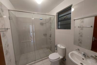 2 Bed Apartment with En Suite in Kileleshwa - 2