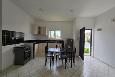 3 Bed Apartment with En Suite at Jcc Road - 4