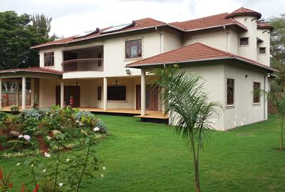 5 Bed House with En Suite at Flem Tree