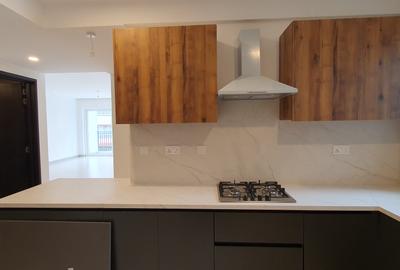 2 Bed Apartment with En Suite in General Mathenge - 4